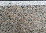 Piedra roja del granito del melocotón de encargo del tamaño para las tejas de la pared del cuarto de baño del granito