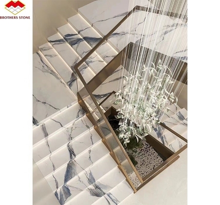Material de escalera de piedra artificial de diseño moderno de lujo azulejos de piso no resbaladizos para interiores