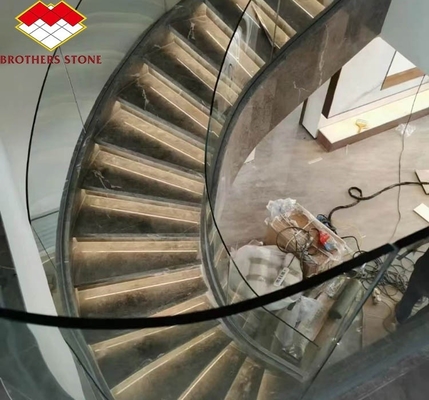Escaleras de piedra natural de estilo europeo moderno con baldosas pulidas cortadas a medida