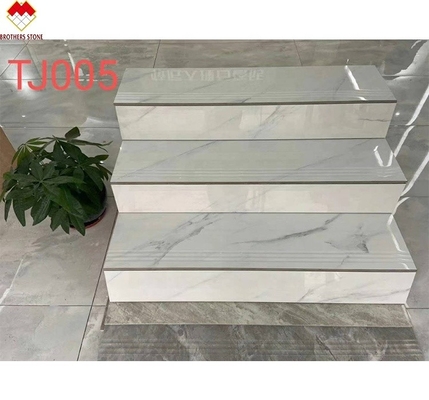 Pisos de cerámica de vidrio pulido Precios baratos Pisos de porcelana de escalera de cuerpo completo 1200*470mm en China