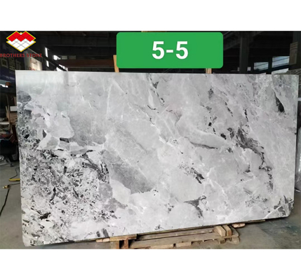 Pintura de tinta moderna de mármol gran pizarra de pared gris afilada y baldosas de escritorio de cocina