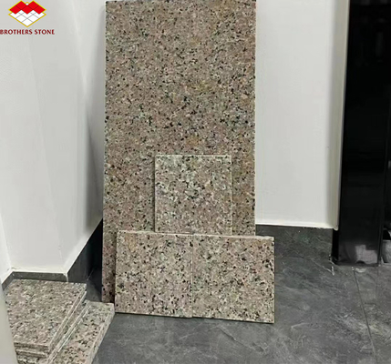 2700kg/m3 Densidad de granito G636 losas estilo de diseño moderno para la villa gráfico rosa Porrno
