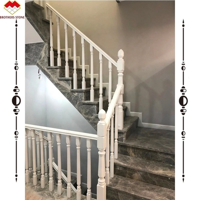 Pisadas de escaleras de mármol gris y elevadores con acabado pulido para escaleras rectas interiores