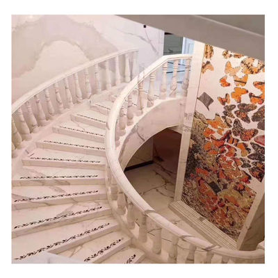 Escaleras de mármol blanco con barandillas de vidrio de Italia ODM OEM ofrecido