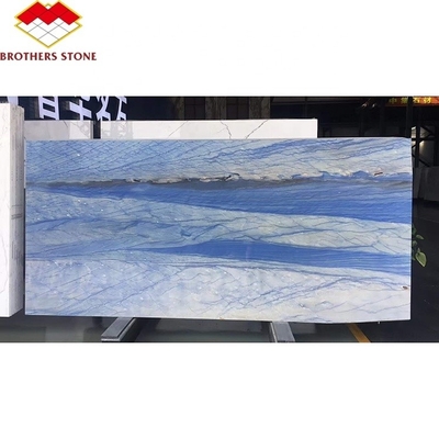 Imperial Azul Macaubas Mármol azul pulido para el piso azul claro Forma de piedra de la losa grande