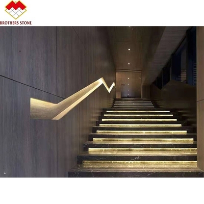 Capa de escalera de piedra natural de mármol interior con tamaño personalizado y característica antideslizante