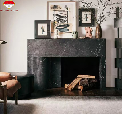 Caminera moderna de mármol negro para la sala de estar de la villa Decoración en estilo europeo