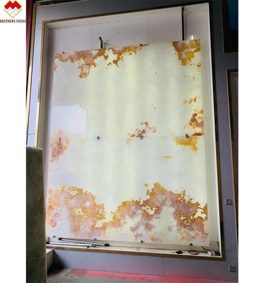 Venta directa de polvo translúcido retroiluminado de mármol blanco de ónix con flor roja de primera calidad