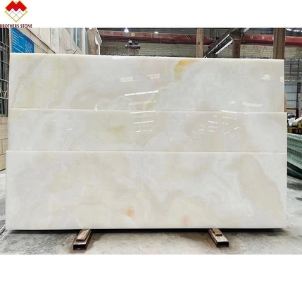 Crear una villa de lujo con nuestra lámina de mármol blanco de ónix.