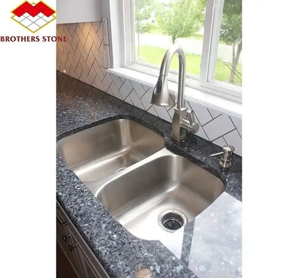 Las encimeras de granito cortadas a medida son perfectas para la renovación de cocinas modernas.