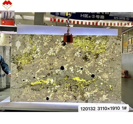 Splendor brasileño de piedra blanca de cuarcita Gran losa translúcida de escritorio isla de piedra luz de fondo pulida losa para villas hoteles