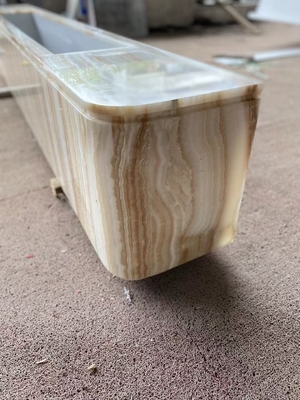 Mesa de televisión de ónix blanco de mármol personalizado Conjunto de soporte de mesa de madera con venas de madera blanca Elegante mobiliario de sala de estar