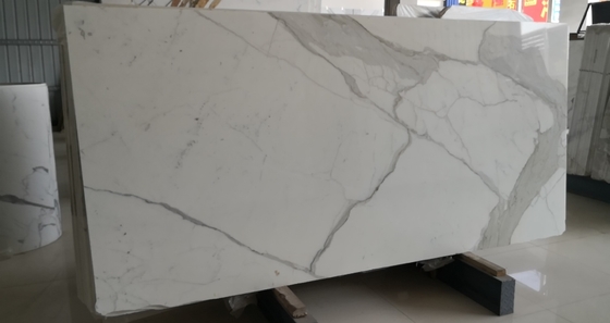 16.7Mpa cortó a la medida la teja de piedra de mármol para las escaleras de la pared