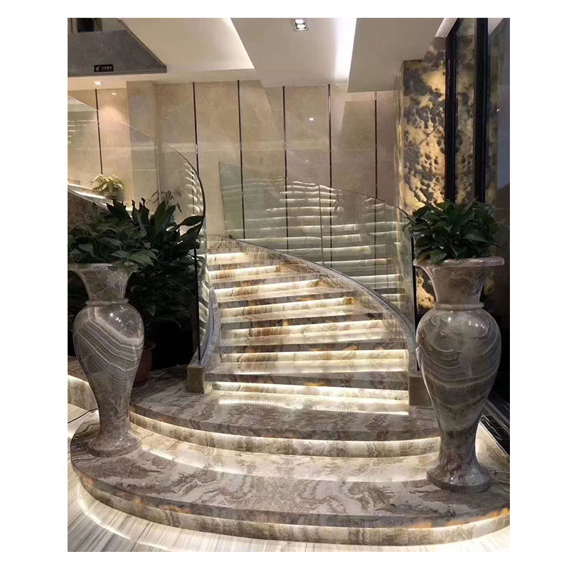 Interior estilo de diseño moderno multicolor ónix de madera venosa escaleras de mármol con barandilla de vidrio